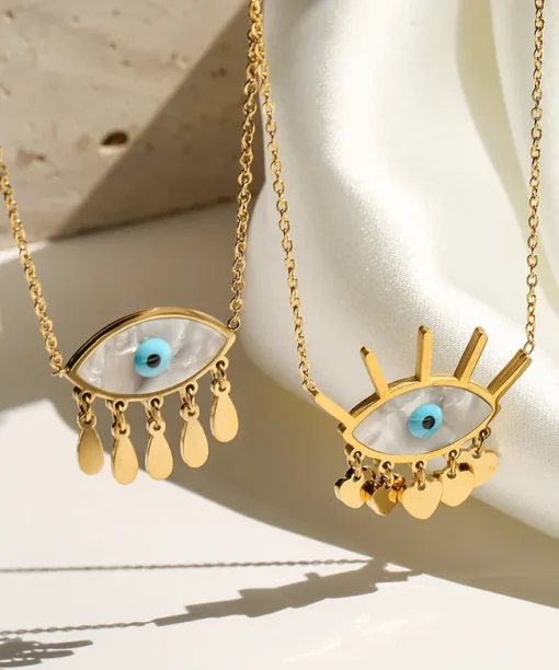 Alternative view of Devil's Eye Elegant Necklace