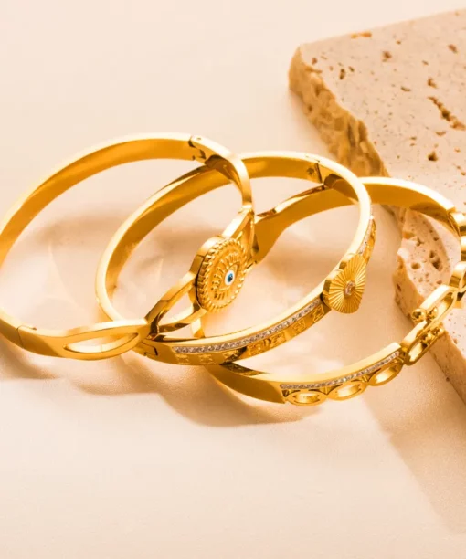 Alternative view of Gold Heart Bangle