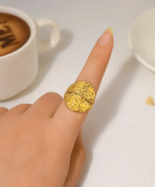 Alternative view of Gold Vintage  Open Ring