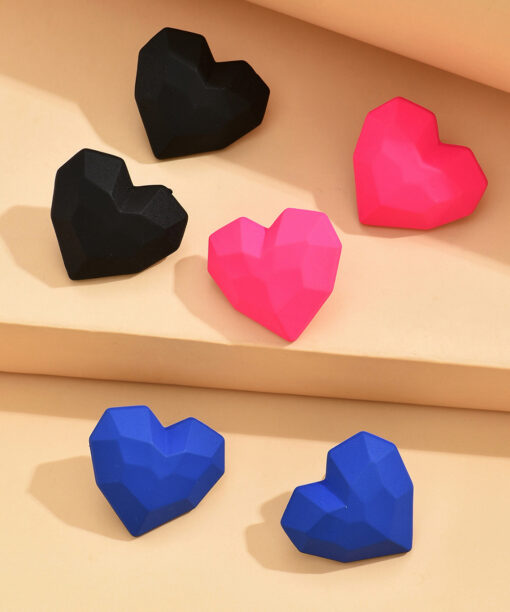 Alternative view of Blue Geometrical Heart