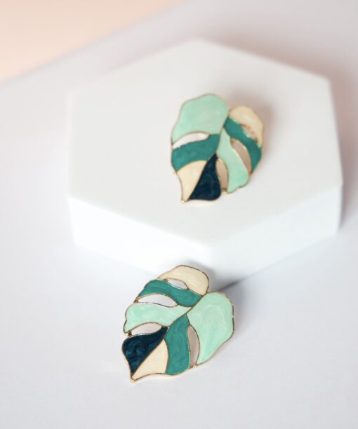 Alternative view of Green Leaf Ear Studs