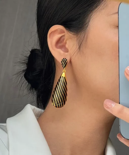Alternative view of Black Droplet Earring