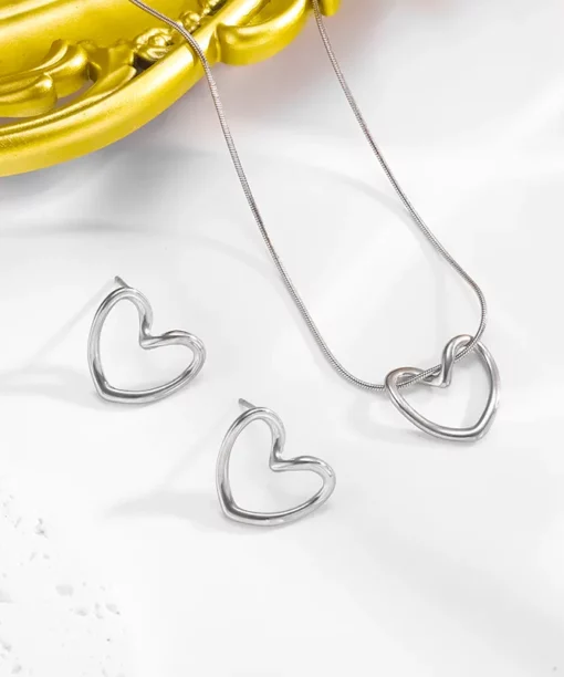 Alternative view of Silver Heart Necklace