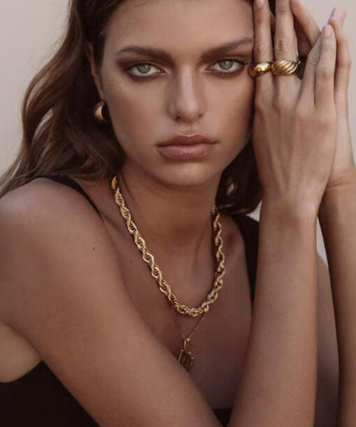 Alternative view of Lola Steel Chain