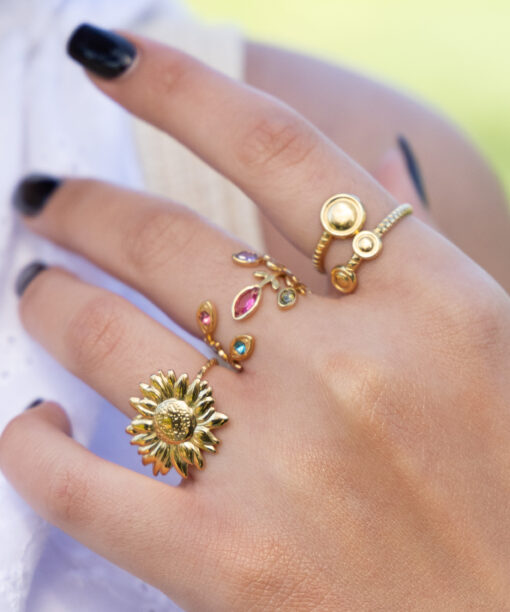Alternative view of Elegant Colorful Open Ring