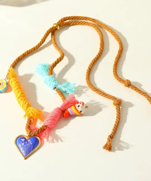 Alternative view of Blue Eternal Heart